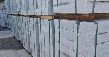 湖南芝麻白路牙石，路侧石