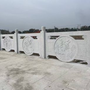 湖南芝麻白河道栏杆 石材栏杆