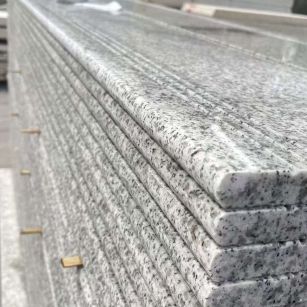 湖南芝麻白楼梯踏步 花岗岩楼梯板材