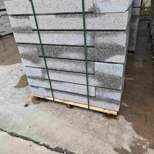 湖南芙蓉白路牙石，马路牙子