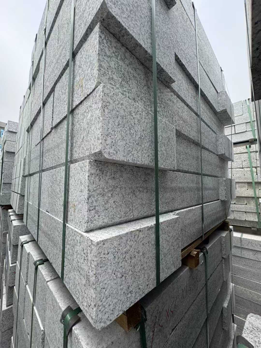 湖南芝麻白路牙石 马路牙子