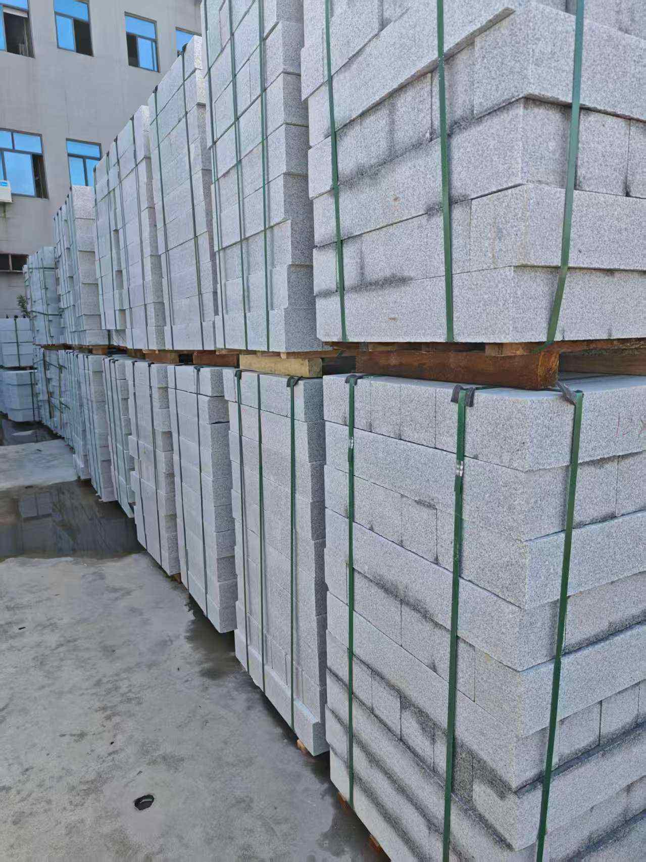 湖南芝麻白路牙石，路侧石