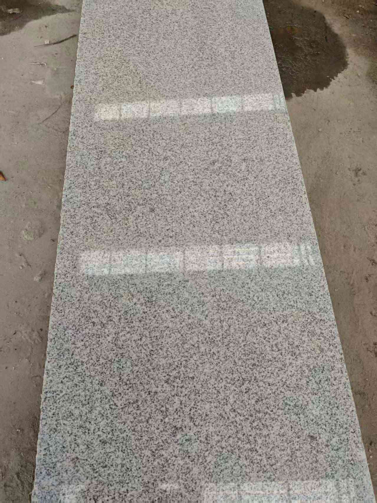 湖南芝麻白光面毛板