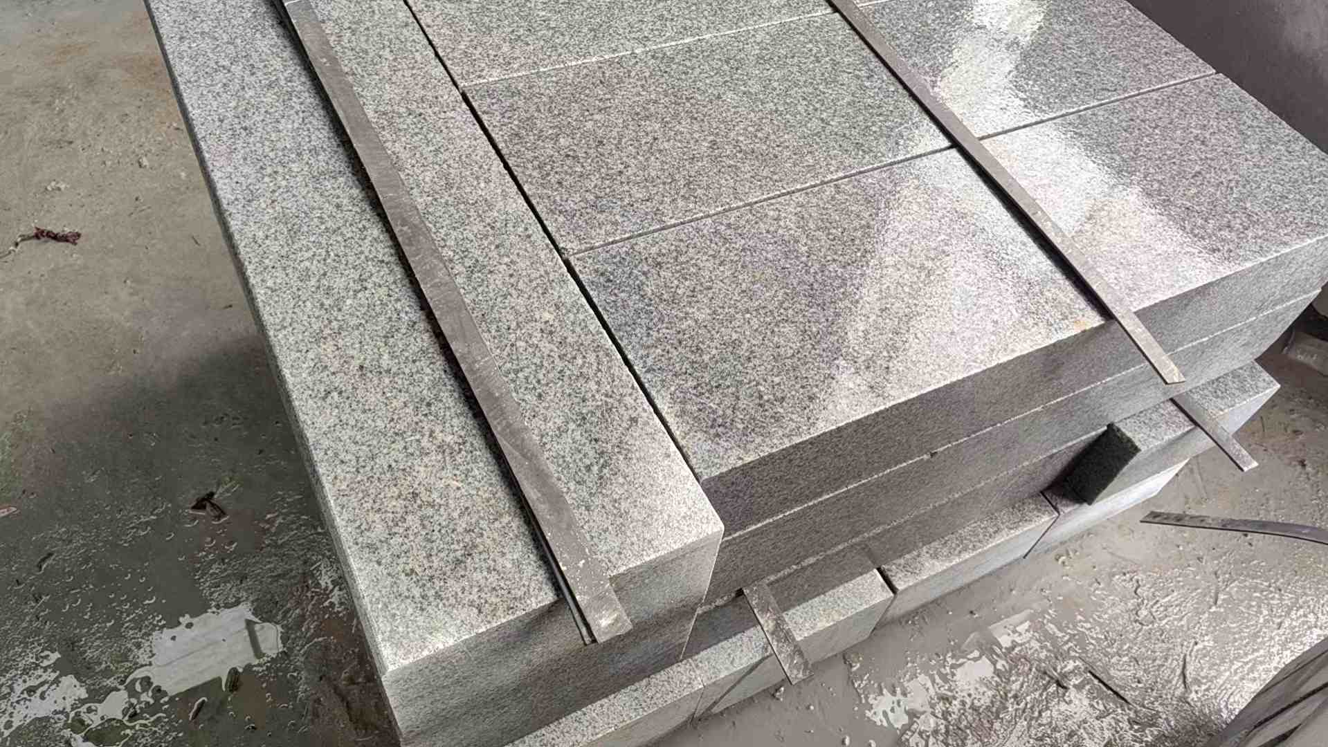 湖南芝麻灰 芝麻白 路牙石 路侧石 马路牙子